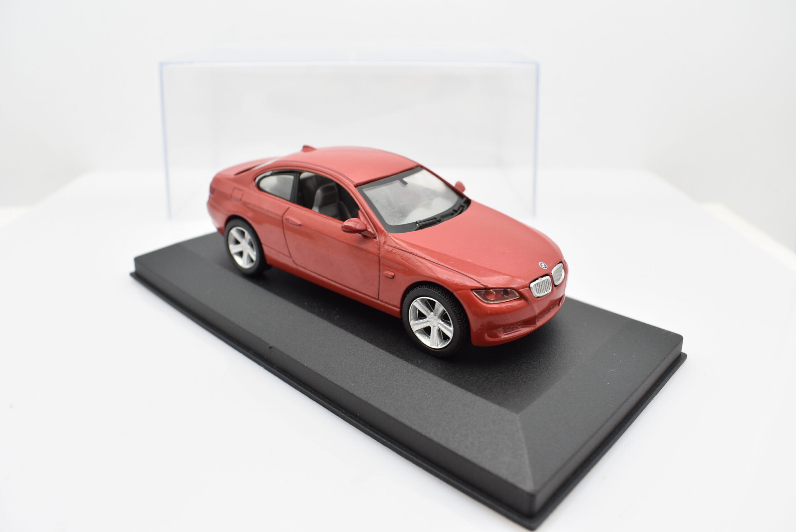 Modellino auto scala 1:43 BMW 3 SERIES COUPE diecast modellismo da  collezione - Arcadia Modellismo