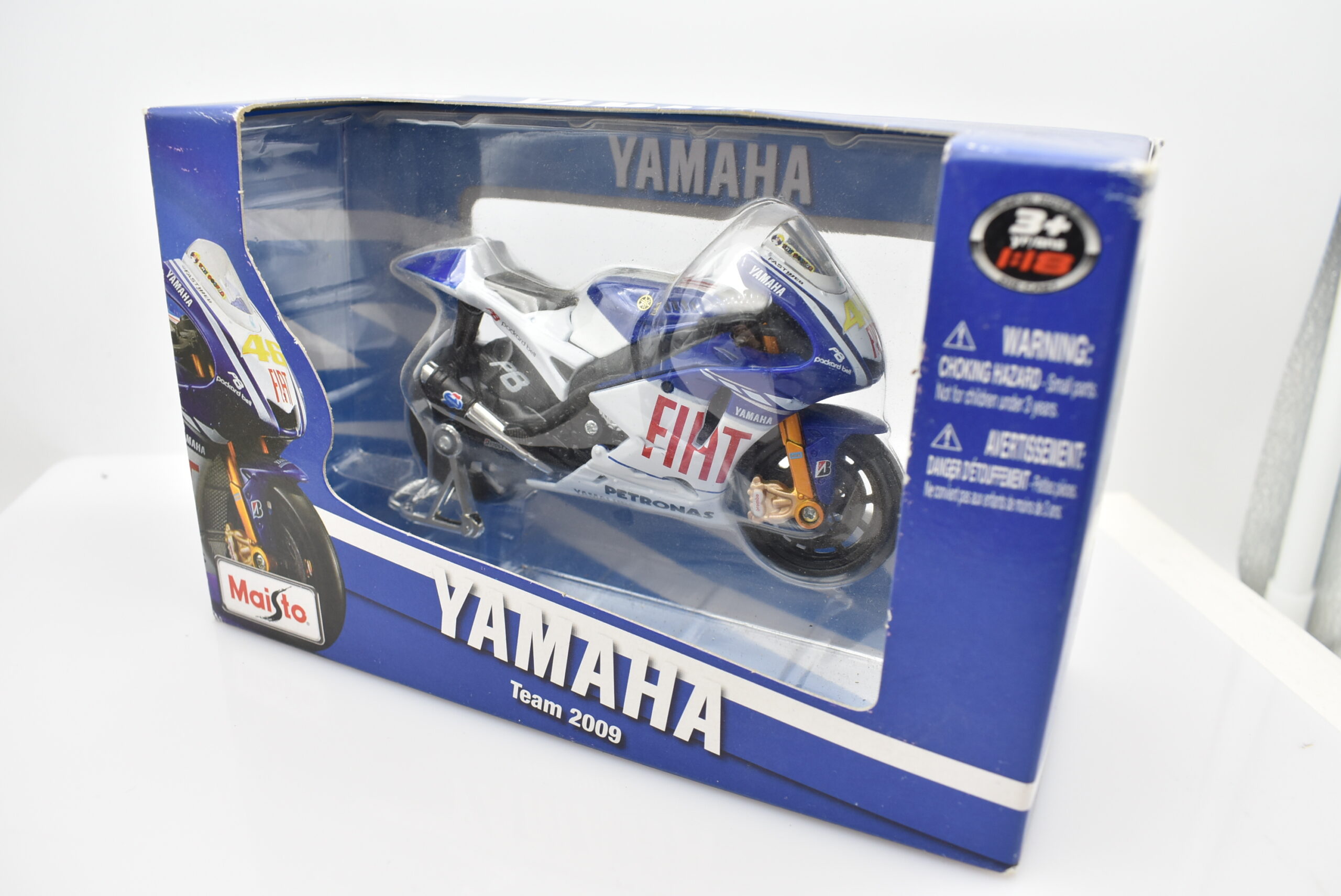 Modellini moto Valentino Rossi 1:18 YAMAHA YZR-M1 gp motor bike - Arcadia  Modellismo