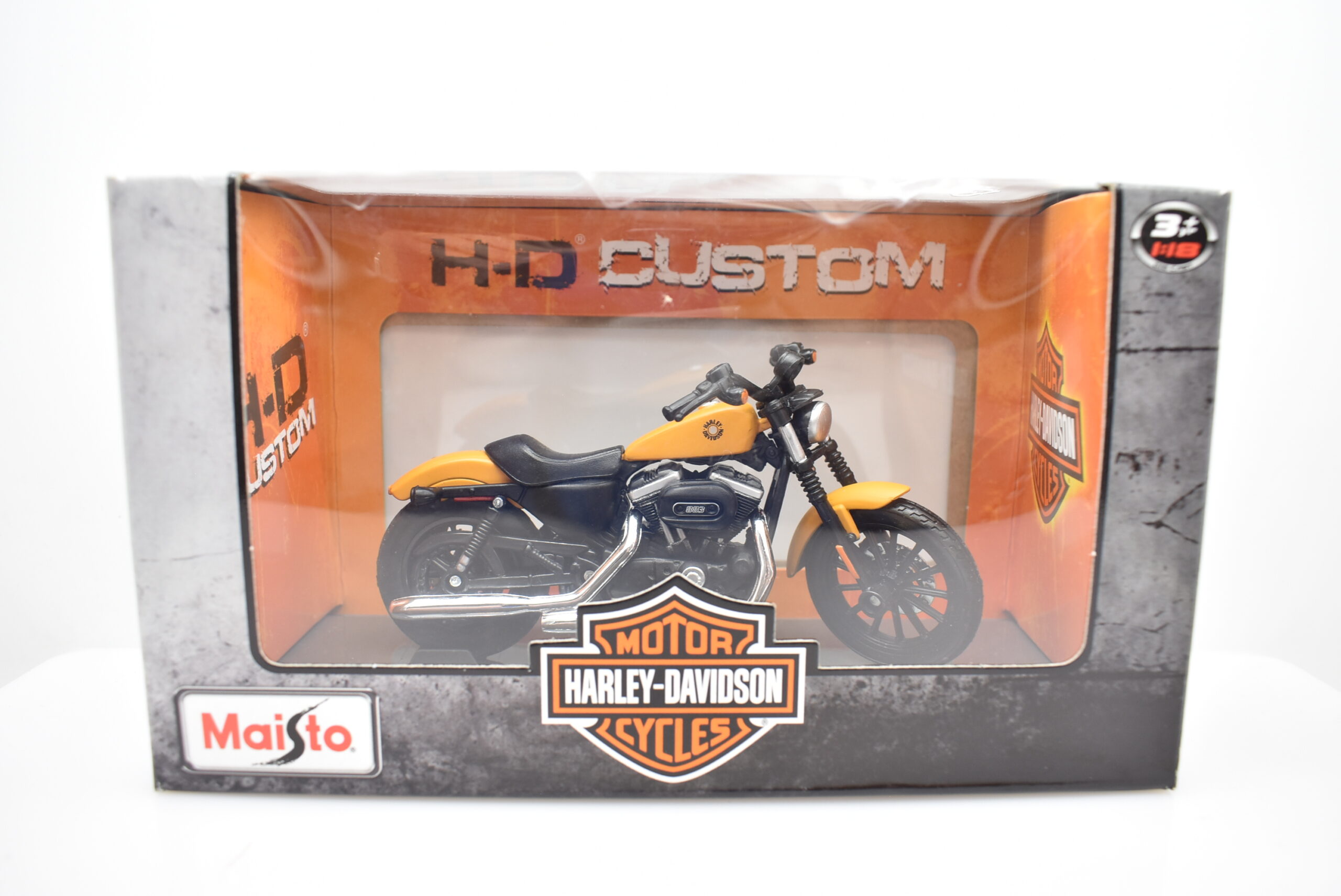 Modellini moto HARLEY DAVIDSON SPORTSTER IRON 883 2014 scala 1:18  collezione motor bike modellismo