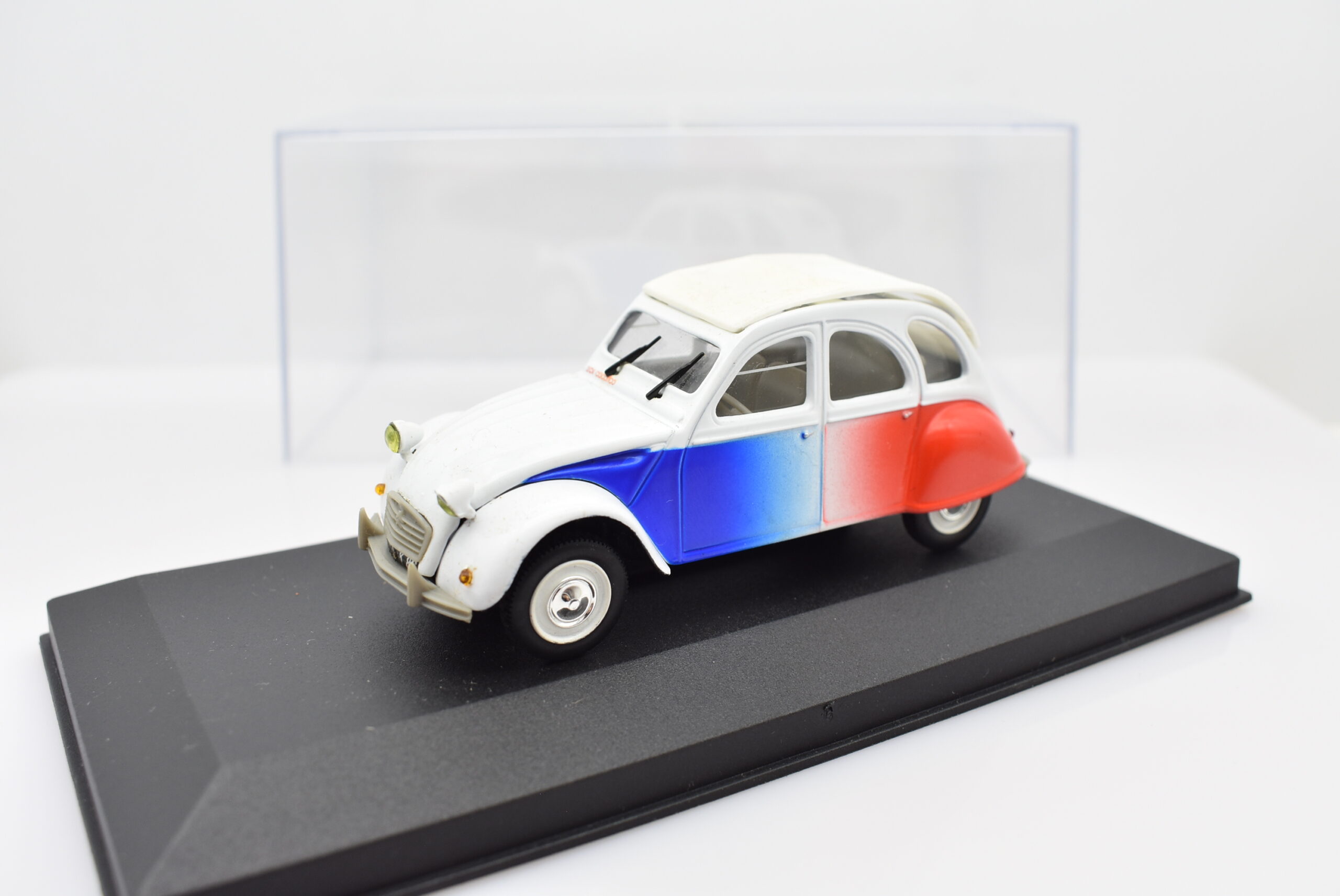 Modellino auto scala 1:43 CITROEN 2CV 6 Norev modellismo statico da  collezione diecast - Arcadia Modellismo