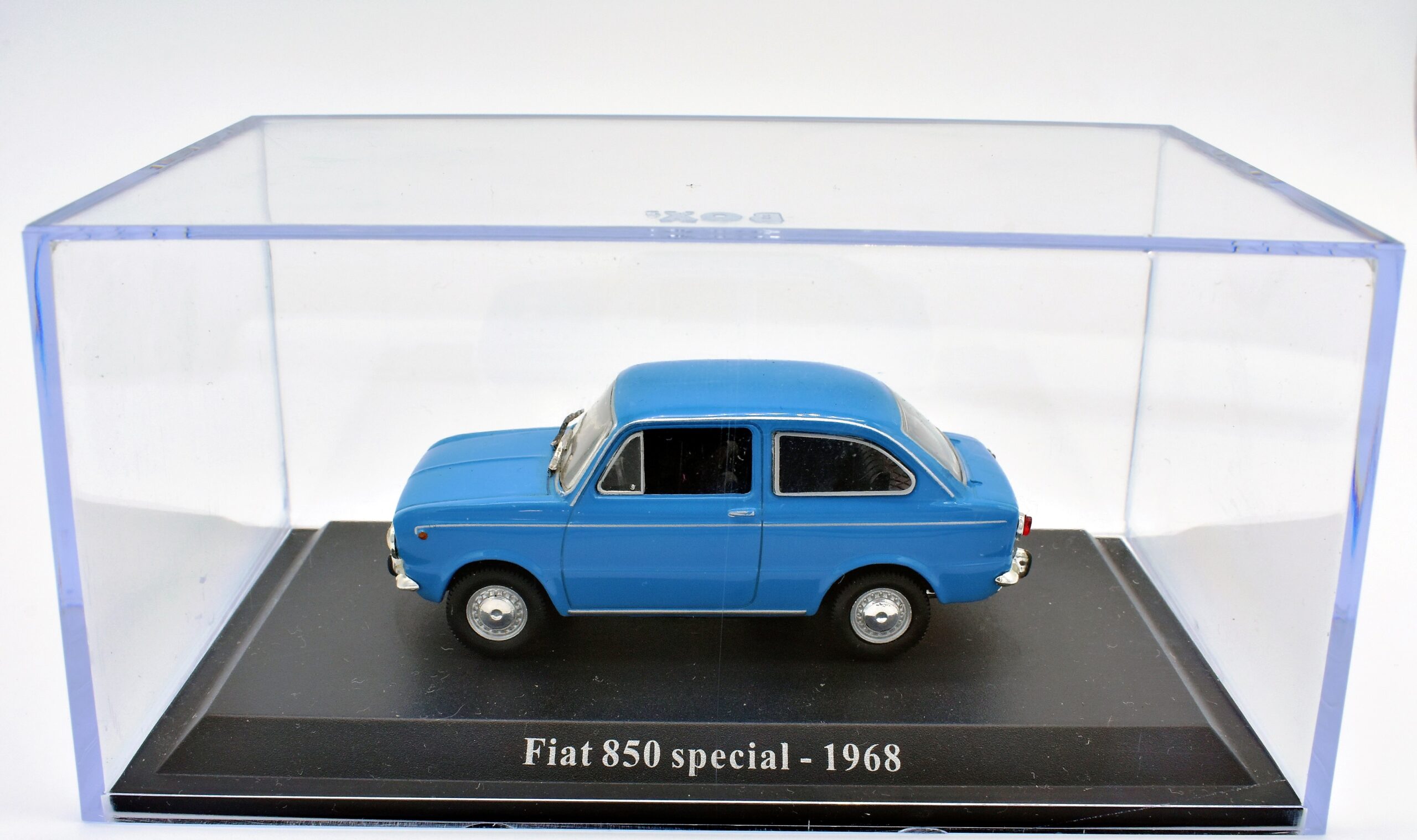 Modellini auto da collezione scala 1:43 FIAT 850 diecast modellismo statico