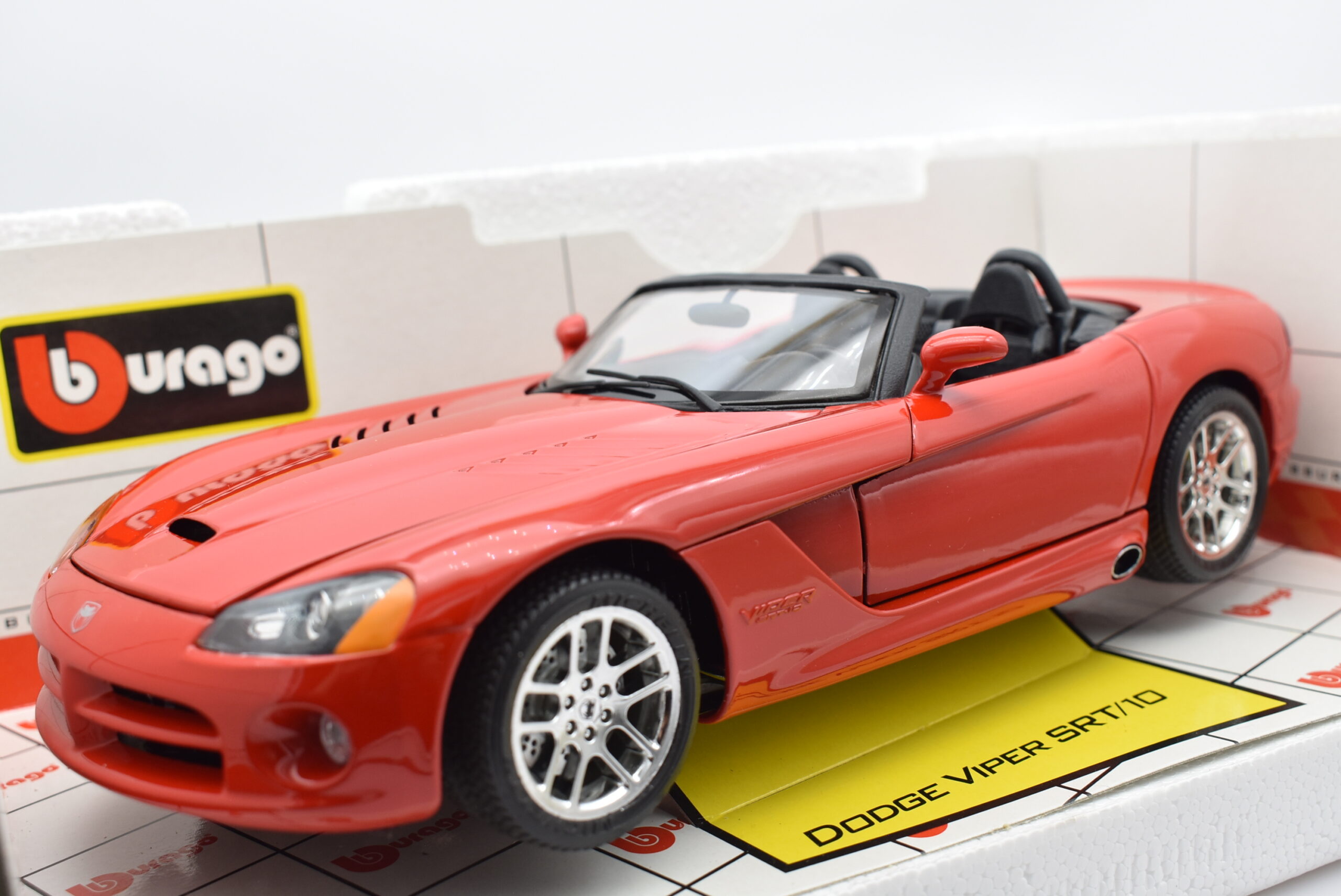 Modellino auto DODGE VIPER SRT/10 scala 1:18 Burago diecast modellismo da  collezione