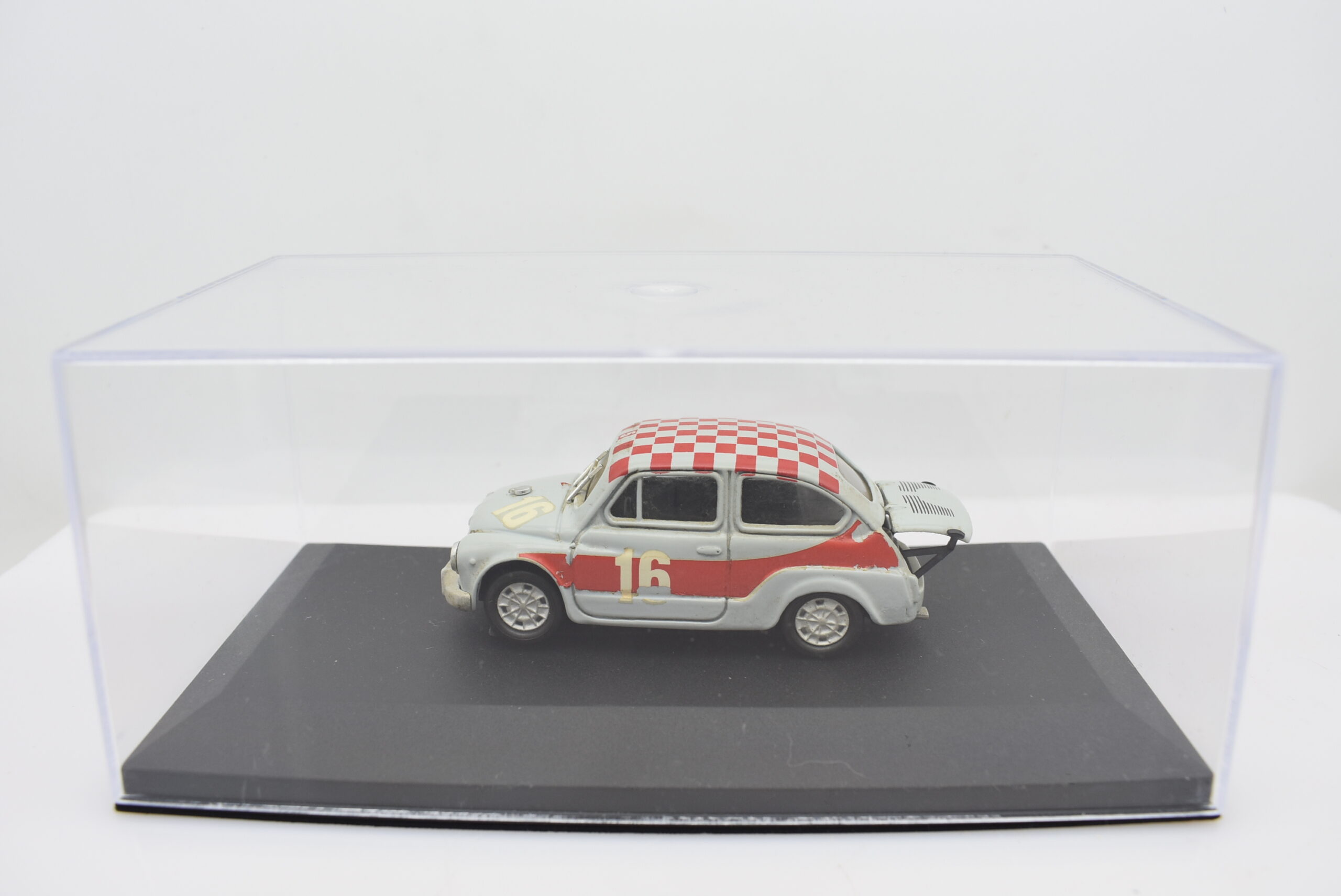 Modellini auto da collezione scala 1:43 FIAT 600 Abarth diecast modellismo  statico - Arcadia Modellismo