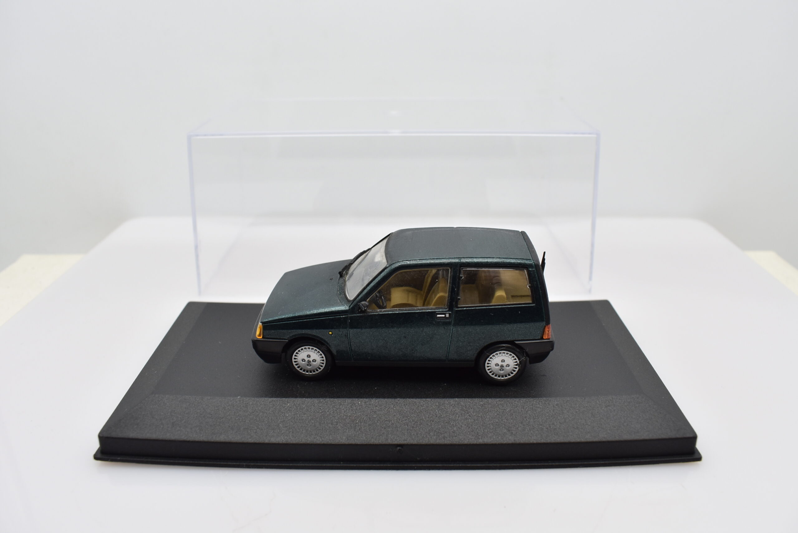 98370 - VARIE - the cartoon world - Modellino AUTO Scala 1:24 in